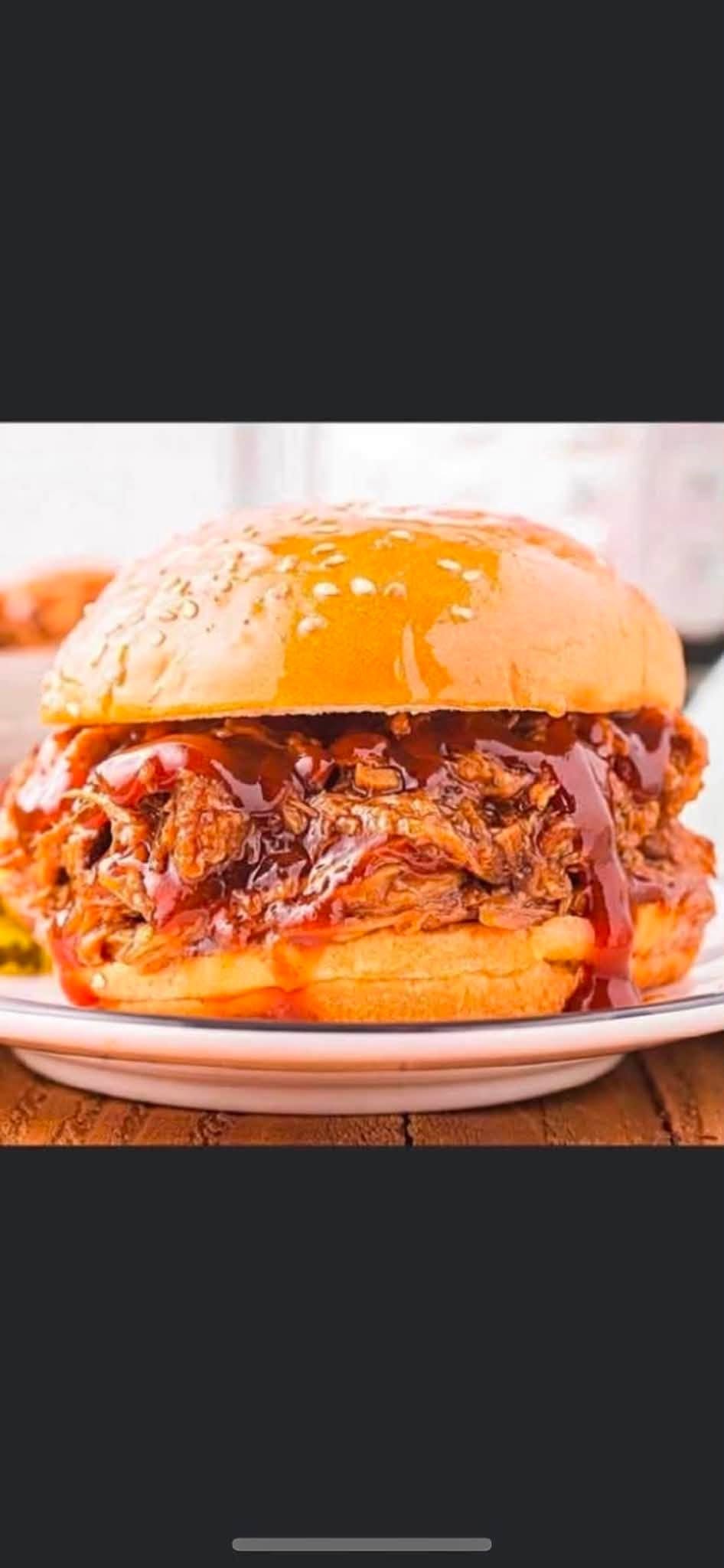 [Order deadline] Pulled Pork Sandwiches